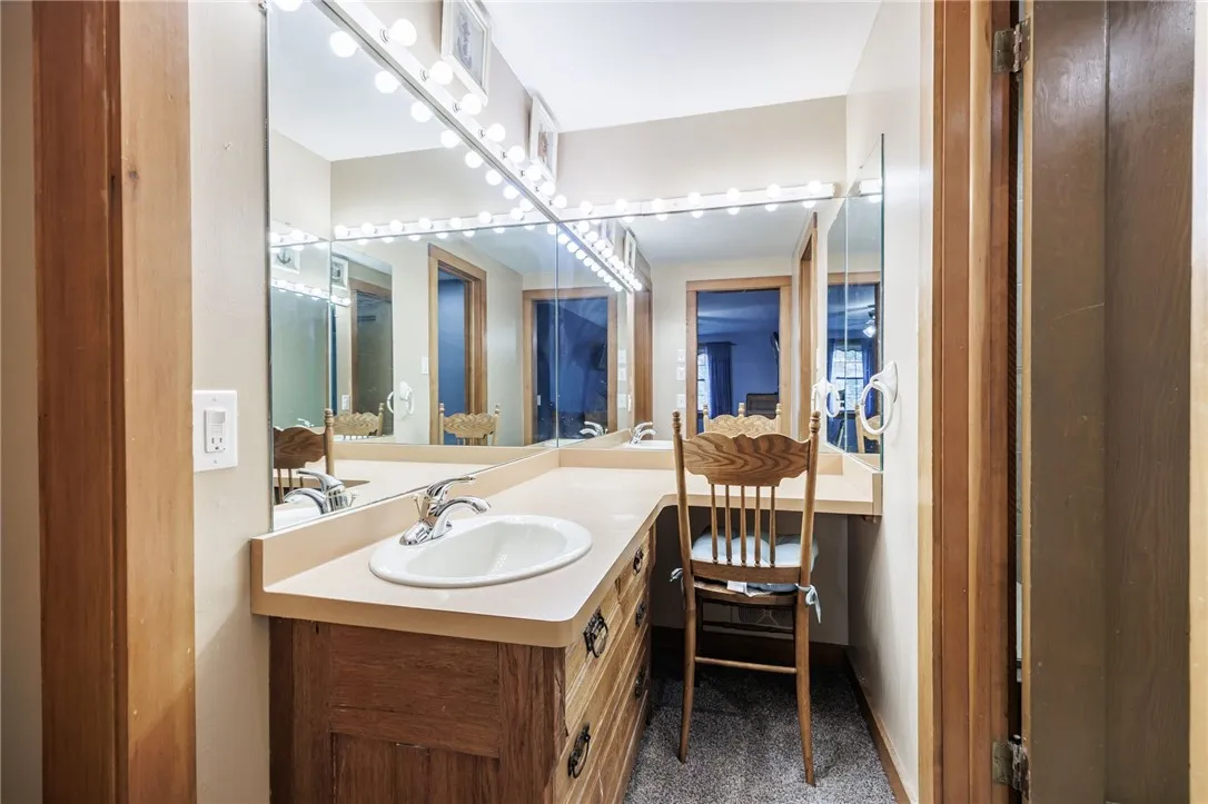 620 Holt Road, Webster, New York 14580, Webster, New York 14580, 5 Bedrooms Bedrooms, 10 Rooms Rooms,3 BathroomsBathrooms,Residential,For Sale,620 Holt Road, Webster, New York 14580,0,R1631568