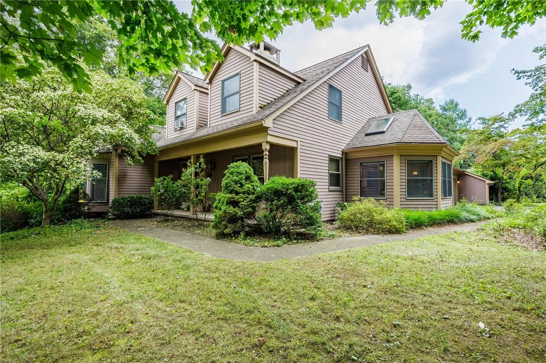 620 Holt Road, Webster, New York 14580, Webster, New York 14580, 5 Bedrooms Bedrooms, 10 Rooms Rooms,3 BathroomsBathrooms,Residential,For Sale,620 Holt Road, Webster, New York 14580,0,R1631568