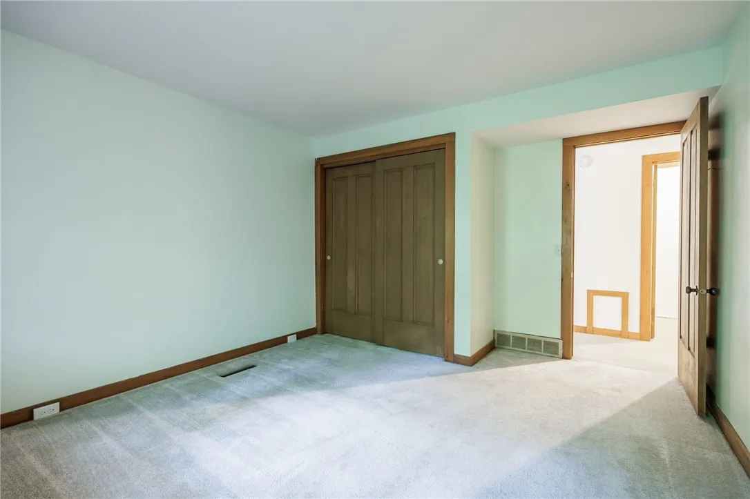 620 Holt Road, Webster, New York 14580, Webster, New York 14580, 5 Bedrooms Bedrooms, 10 Rooms Rooms,3 BathroomsBathrooms,Residential,For Sale,620 Holt Road, Webster, New York 14580,0,R1631568