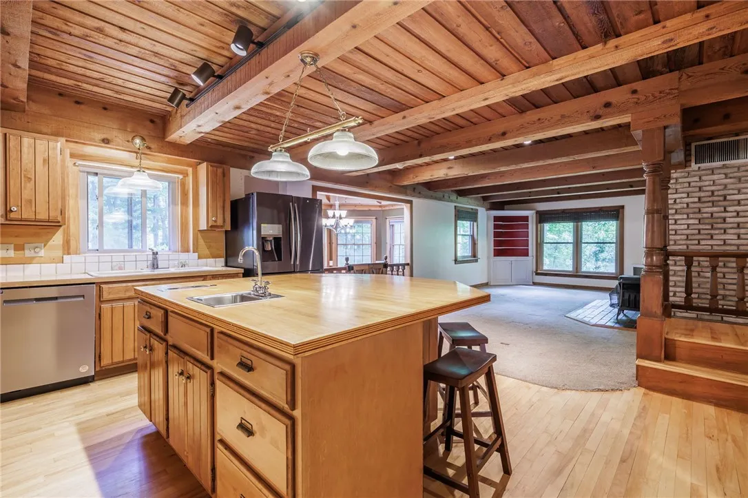 620 Holt Road, Webster, New York 14580, Webster, New York 14580, 5 Bedrooms Bedrooms, 10 Rooms Rooms,3 BathroomsBathrooms,Residential,For Sale,620 Holt Road, Webster, New York 14580,0,R1631568