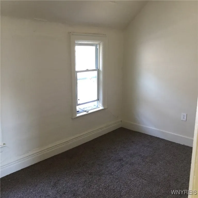 95 Carl Street, Buffalo, New York 14215, Buffalo, New York 14215, 4 Bedrooms Bedrooms, ,2 BathroomsBathrooms,Residential,For Sale,95 Carl Street, Buffalo, New York 14215,B1630072