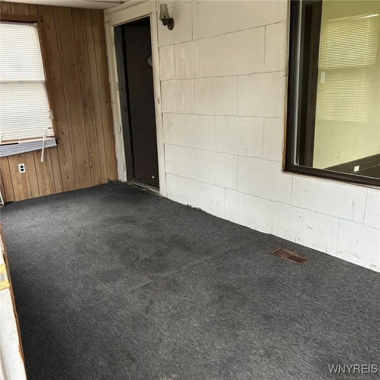 95 Carl Street, Buffalo, New York 14215, Buffalo, New York 14215, 4 Bedrooms Bedrooms, ,2 BathroomsBathrooms,Residential,For Sale,95 Carl Street, Buffalo, New York 14215,B1630072