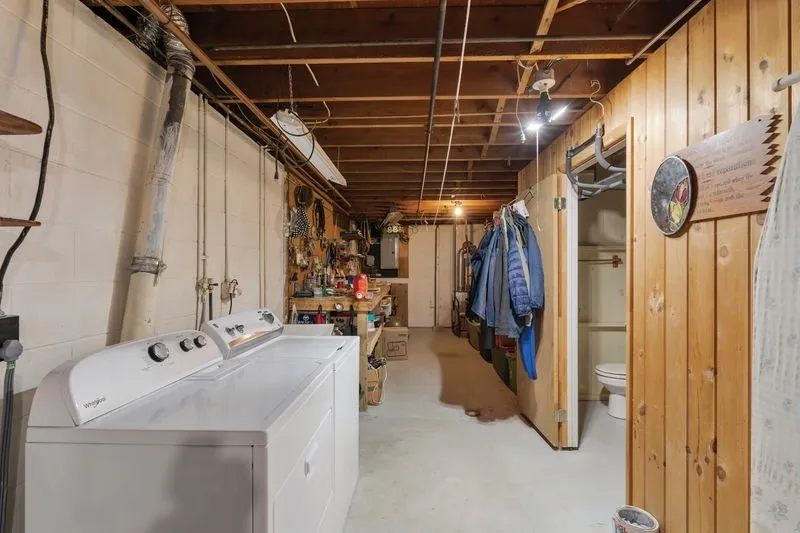 111 Big Tree Street, Livonia, New York 14487, Livonia, New York 14487, 4 Bedrooms Bedrooms, 7 Rooms Rooms,2 BathroomsBathrooms,Residential,For Sale,111 Big Tree Street, Livonia, New York 14487,0,R1633520