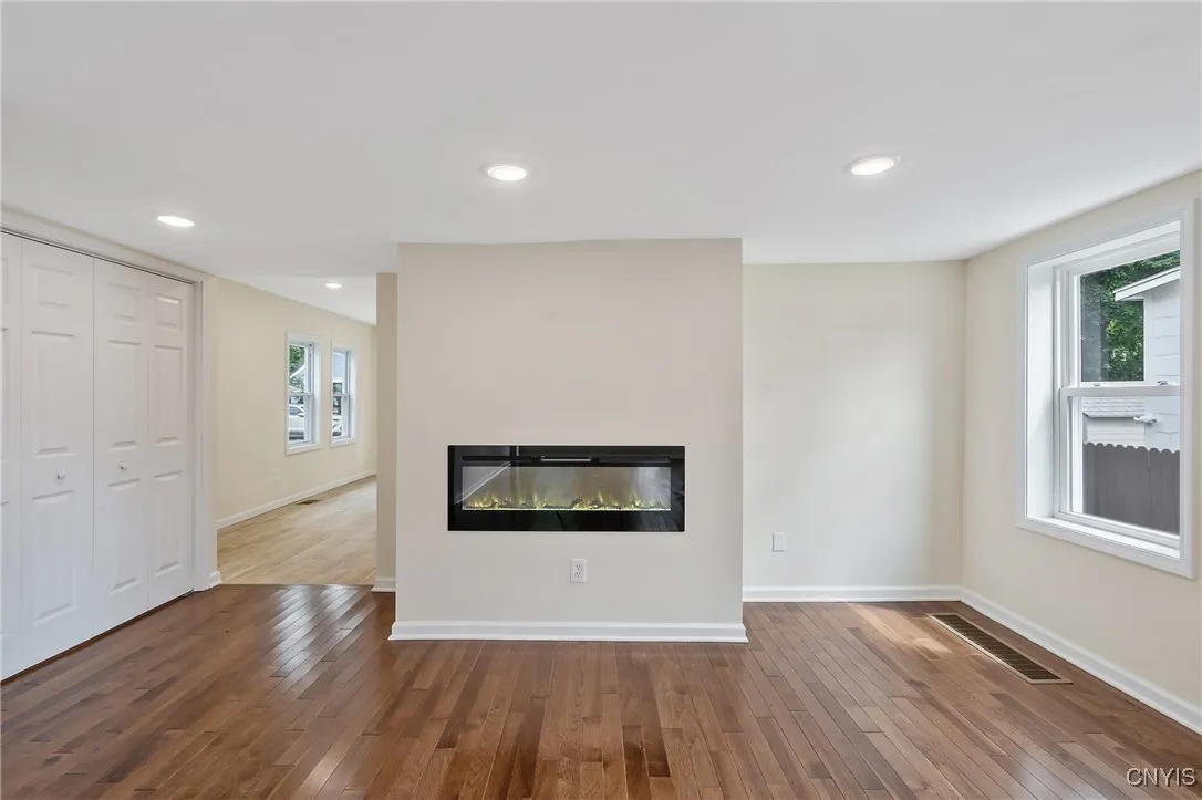 120 Fergerson Avenue, Clay, New York 13212, Clay, New York 13212, 3 Bedrooms Bedrooms, 7 Rooms Rooms,2 BathroomsBathrooms,Residential,For Sale,120 Fergerson Avenue, Clay, New York 13212,0,S1633541