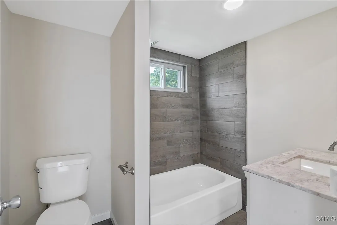 120 Fergerson Avenue, Clay, New York 13212, Clay, New York 13212, 3 Bedrooms Bedrooms, 7 Rooms Rooms,2 BathroomsBathrooms,Residential,For Sale,120 Fergerson Avenue, Clay, New York 13212,0,S1633541