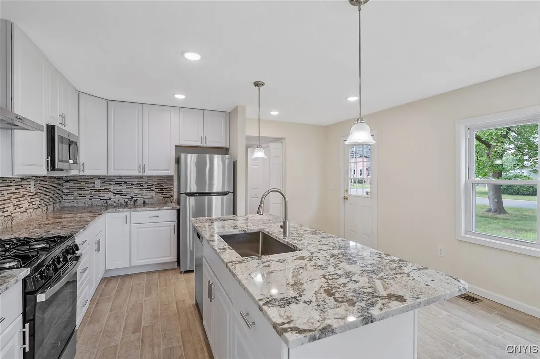 120 Fergerson Avenue, Clay, New York 13212, Clay, New York 13212, 3 Bedrooms Bedrooms, 7 Rooms Rooms,2 BathroomsBathrooms,Residential,For Sale,120 Fergerson Avenue, Clay, New York 13212,0,S1633541