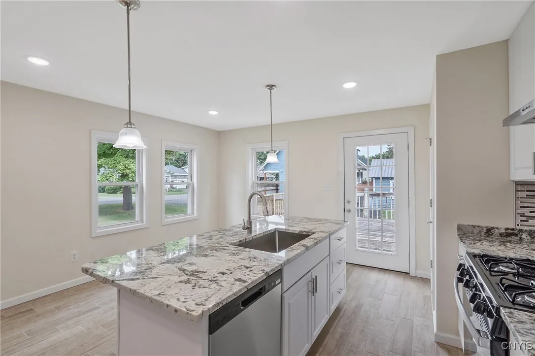 120 Fergerson Avenue, Clay, New York 13212, Clay, New York 13212, 3 Bedrooms Bedrooms, 7 Rooms Rooms,2 BathroomsBathrooms,Residential,For Sale,120 Fergerson Avenue, Clay, New York 13212,0,S1633541