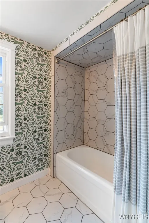 5199 Columbia Avenue, Hamburg, New York 14075, Hamburg, New York 14075, 4 Bedrooms Bedrooms, 9 Rooms Rooms,2 BathroomsBathrooms,Residential,For Sale,5199 Columbia Avenue, Hamburg, New York 14075,0,B1633329