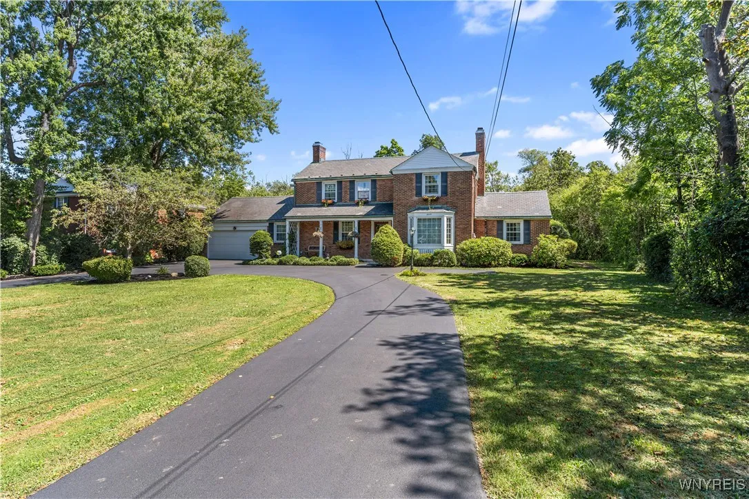 5199 Columbia Avenue, Hamburg, New York 14075, Hamburg, New York 14075, 4 Bedrooms Bedrooms, 9 Rooms Rooms,2 BathroomsBathrooms,Residential,For Sale,5199 Columbia Avenue, Hamburg, New York 14075,0,B1633329