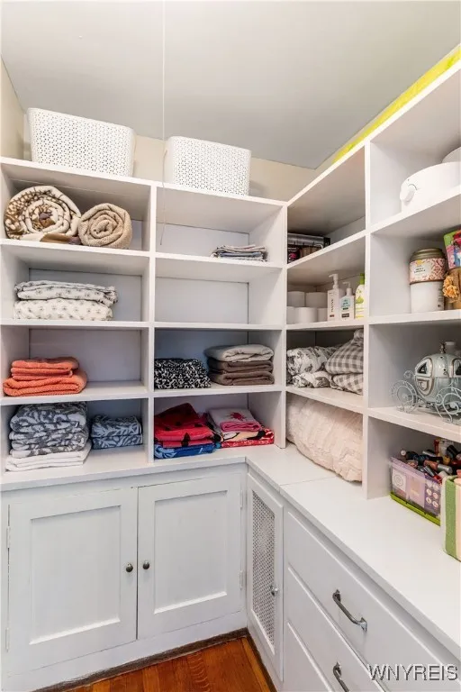 5199 Columbia Avenue, Hamburg, New York 14075, Hamburg, New York 14075, 4 Bedrooms Bedrooms, 9 Rooms Rooms,2 BathroomsBathrooms,Residential,For Sale,5199 Columbia Avenue, Hamburg, New York 14075,0,B1633329