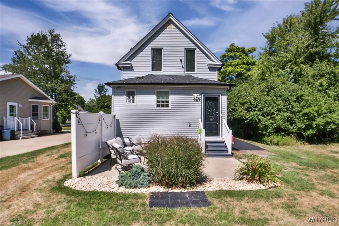 1496 Cox Road, Grand Island, New York 14072, Grand Island, New York 14072, 2 Bedrooms Bedrooms, 5 Rooms Rooms,1 BathroomBathrooms,Residential,Closed,1496 Cox Road, Grand Island, New York 14072,0,B1631991