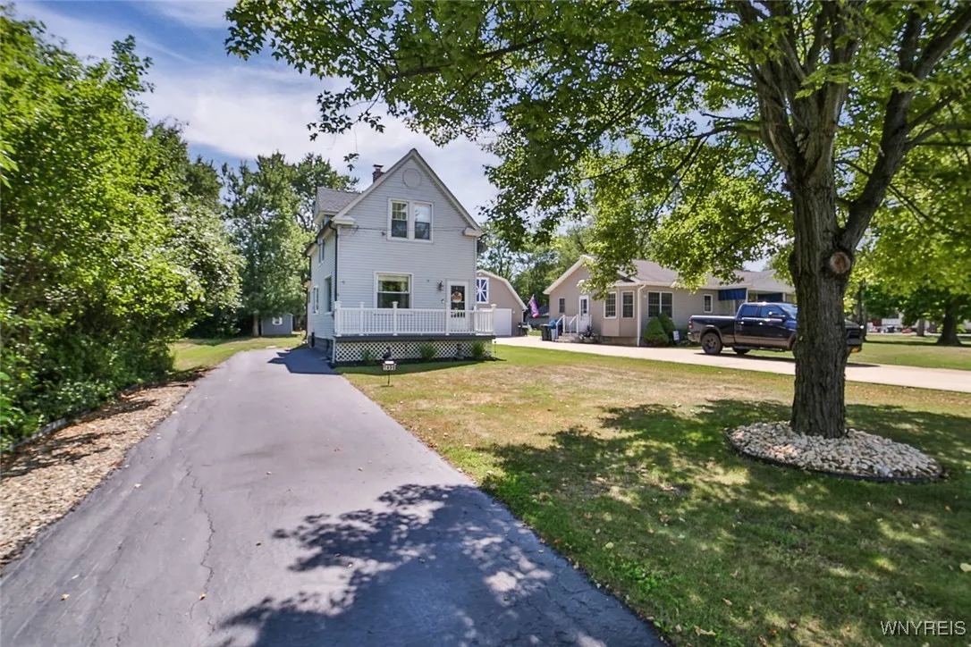 1496 Cox Road, Grand Island, New York 14072, Grand Island, New York 14072, 2 Bedrooms Bedrooms, 5 Rooms Rooms,1 BathroomBathrooms,Residential,Closed,1496 Cox Road, Grand Island, New York 14072,0,B1631991