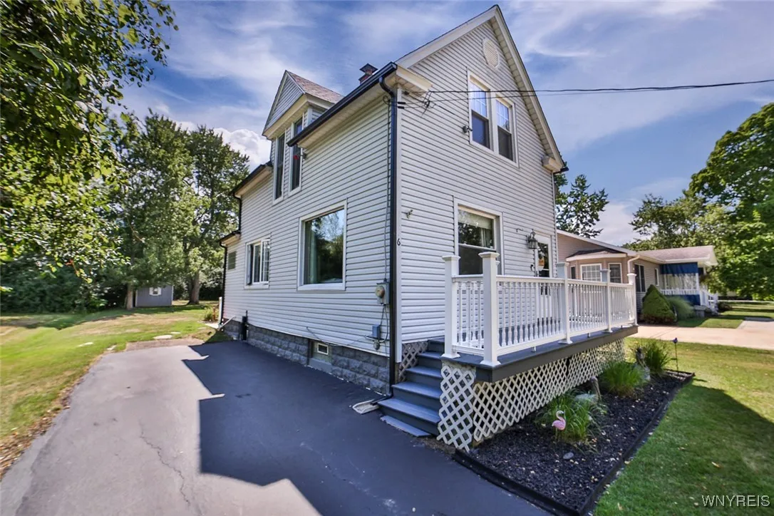 1496 Cox Road, Grand Island, New York 14072, Grand Island, New York 14072, 2 Bedrooms Bedrooms, 5 Rooms Rooms,1 BathroomBathrooms,Residential,Closed,1496 Cox Road, Grand Island, New York 14072,0,B1631991