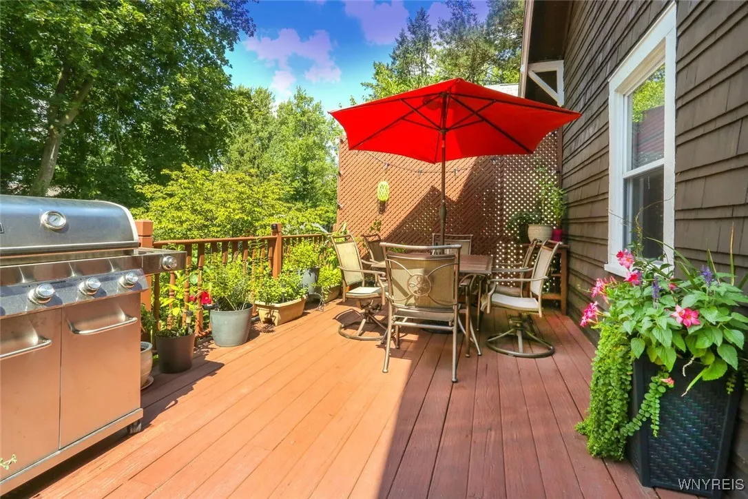 128 Evans Street, Amherst, New York 14221, Amherst, New York 14221, 3 Bedrooms Bedrooms, 5 Rooms Rooms,1 BathroomBathrooms,Residential,For Sale,128 Evans Street, Amherst, New York 14221,B1633204