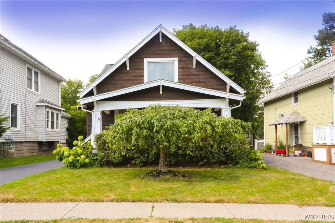 128 Evans Street, Amherst, New York 14221, Amherst, New York 14221, 3 Bedrooms Bedrooms, 5 Rooms Rooms,1 BathroomBathrooms,Residential,For Sale,128 Evans Street, Amherst, New York 14221,B1633204