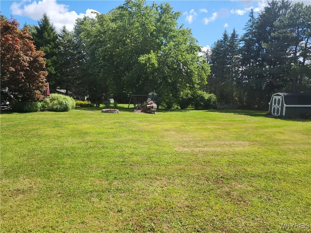 141 Valley View Drive, Elma, New York 14059, Elma, New York 14059, 3 Bedrooms Bedrooms, 9 Rooms Rooms,2 BathroomsBathrooms,Residential,Closed,141 Valley View Drive, Elma, New York 14059,0,B1633122
