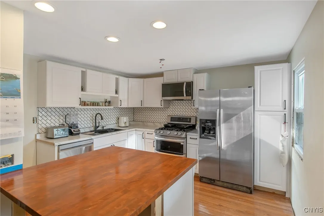 105 Horseshoe Drive, Geddes, New York 13219, Geddes, New York 13219, 3 Bedrooms Bedrooms, 8 Rooms Rooms,2 BathroomsBathrooms,Residential,Closed,105 Horseshoe Drive, Geddes, New York 13219,0,S1633561