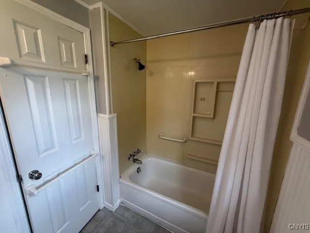 310 Midwood Drive, Salina, New York 13088, Salina, New York 13088, 3 Bedrooms Bedrooms, 8 Rooms Rooms,2 BathroomsBathrooms,Residential,For Sale,310 Midwood Drive, Salina, New York 13088,0,S1633413