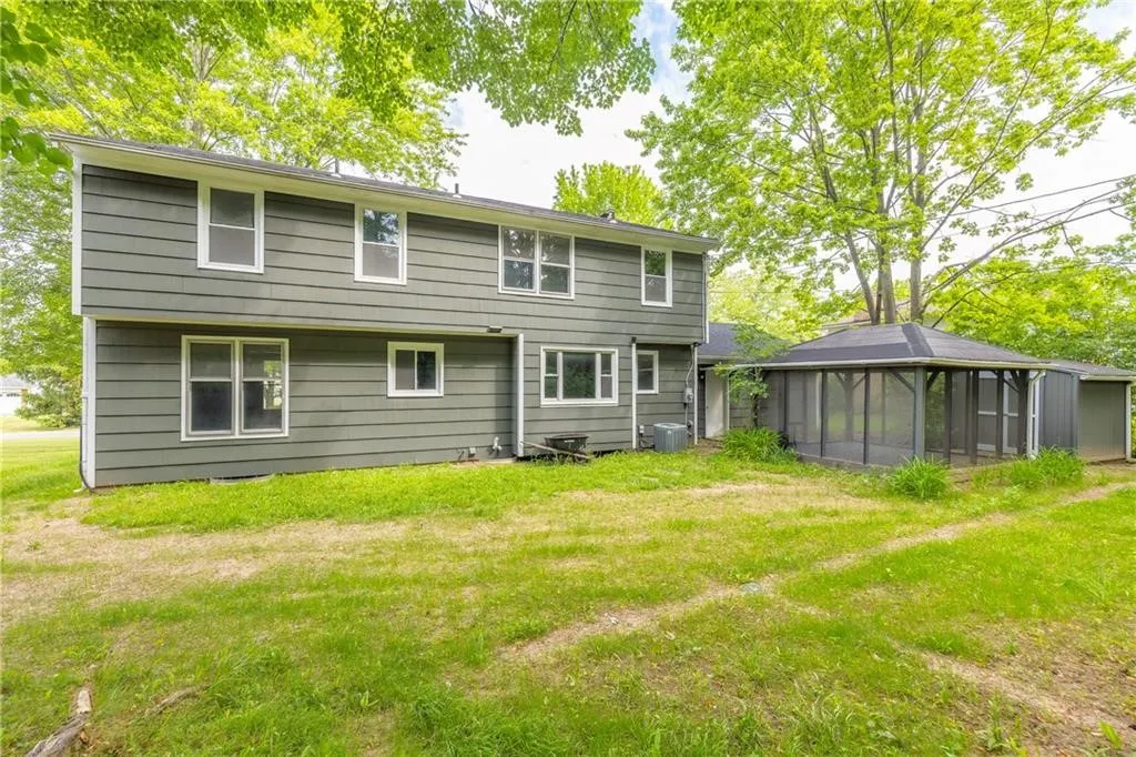 104 Tumbleweed Drive, Henrietta, New York 14534, Henrietta, New York 14534, 5 Bedrooms Bedrooms, 9 Rooms Rooms,2 BathroomsBathrooms,Residential Lease,For Rent,104 Tumbleweed Drive, Henrietta, New York 14534,0,R1633191