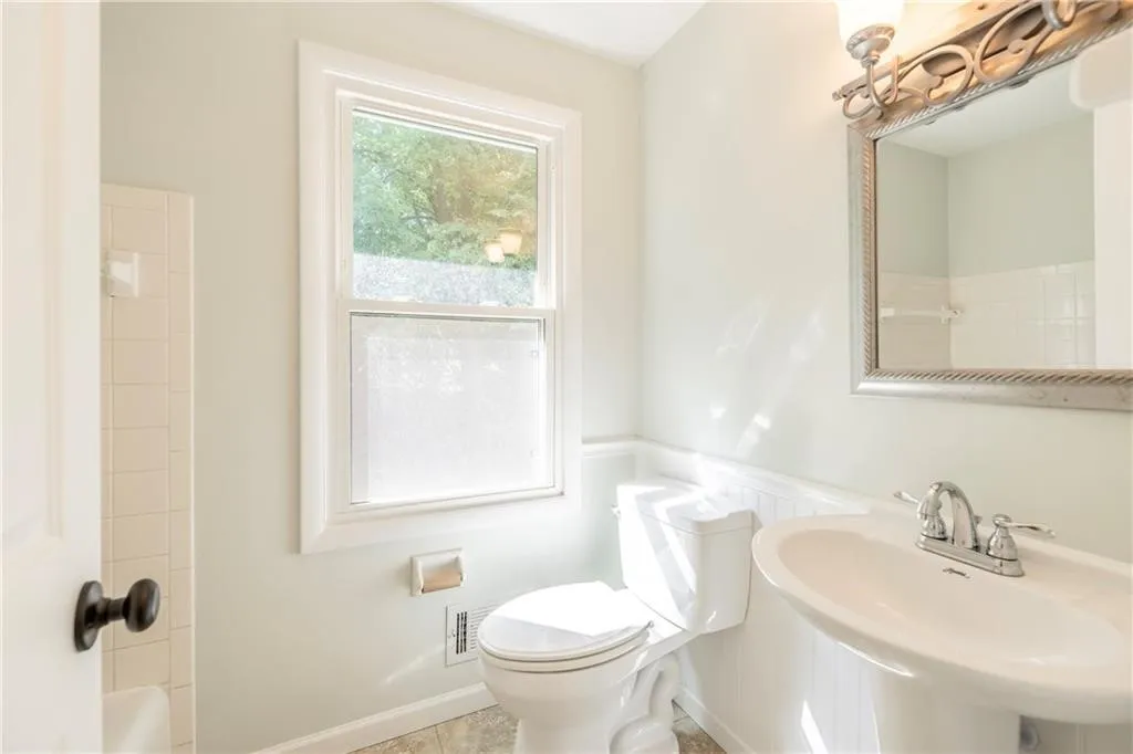 104 Tumbleweed Drive, Henrietta, New York 14534, Henrietta, New York 14534, 5 Bedrooms Bedrooms, 9 Rooms Rooms,2 BathroomsBathrooms,Residential Lease,For Rent,104 Tumbleweed Drive, Henrietta, New York 14534,0,R1633191