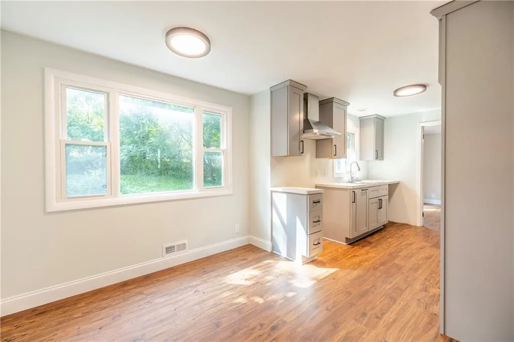 104 Tumbleweed Drive, Henrietta, New York 14534, Henrietta, New York 14534, 5 Bedrooms Bedrooms, 9 Rooms Rooms,2 BathroomsBathrooms,Residential Lease,For Rent,104 Tumbleweed Drive, Henrietta, New York 14534,0,R1633191