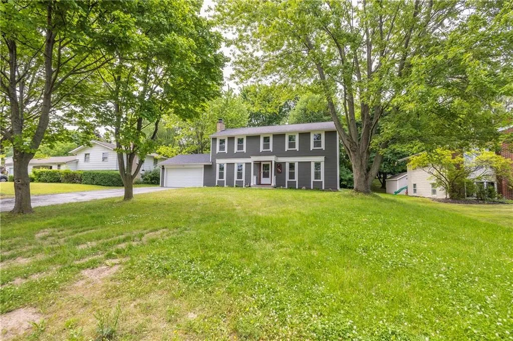 104 Tumbleweed Drive, Henrietta, New York 14534, Henrietta, New York 14534, 5 Bedrooms Bedrooms, 9 Rooms Rooms,2 BathroomsBathrooms,Residential Lease,For Rent,104 Tumbleweed Drive, Henrietta, New York 14534,0,R1633191
