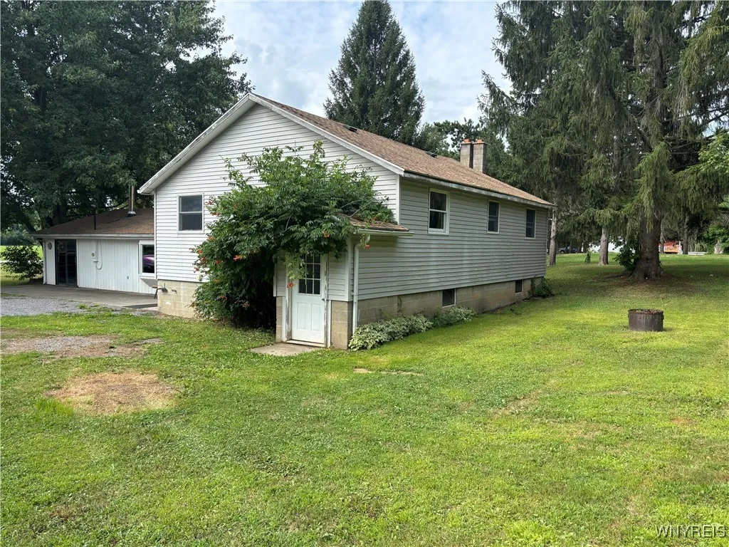1343 Casey Road, Alabama, New York 14013, Alabama, New York 14013, 4 Bedrooms Bedrooms, 8 Rooms Rooms,1 BathroomBathrooms,Residential,For Sale,1343 Casey Road, Alabama, New York 14013,0,B1633460