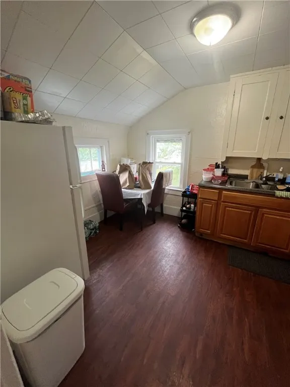 204 Fairgate Street, Rochester, New York 14606, Rochester, New York 14606, 5 Bedrooms Bedrooms, ,3 BathroomsBathrooms,Residential,For Sale,204 Fairgate Street, Rochester, New York 14606,0,R1633190