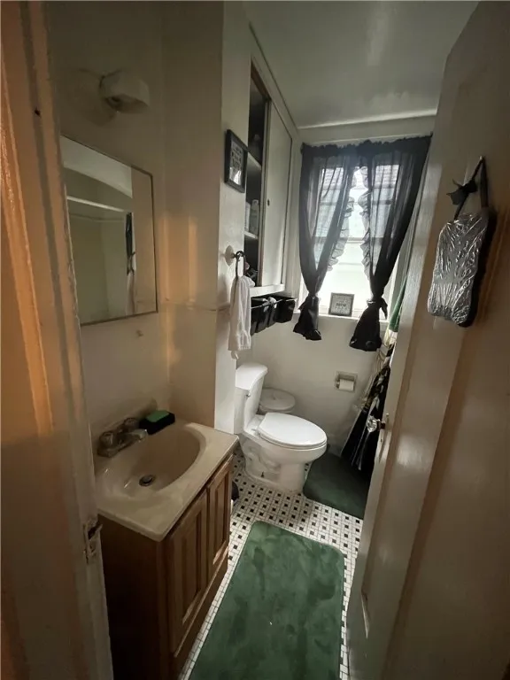 204 Fairgate Street, Rochester, New York 14606, Rochester, New York 14606, 5 Bedrooms Bedrooms, ,3 BathroomsBathrooms,Residential,For Sale,204 Fairgate Street, Rochester, New York 14606,0,R1633190