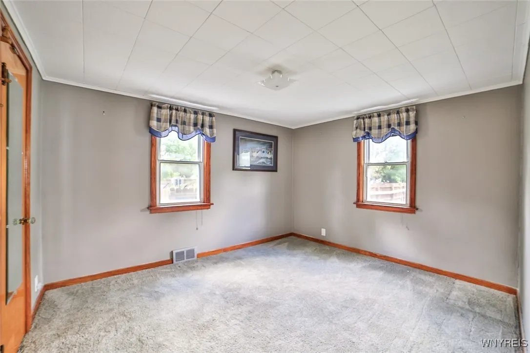 1261 Parkview Drive, North Tonawanda, New York 141, North Tonawanda, New York 14120, 3 Bedrooms Bedrooms, 6 Rooms Rooms,1 BathroomBathrooms,Residential,For Sale,1261 Parkview Drive, North Tonawanda, New York 141,B1632860