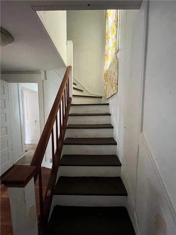 87 Sunset Street, Rochester, New York 14606, Rochester, New York 14606, 3 Bedrooms Bedrooms, 5 Rooms Rooms,1 BathroomBathrooms,Residential,For Sale,87 Sunset Street, Rochester, New York 14606,0,R1633194