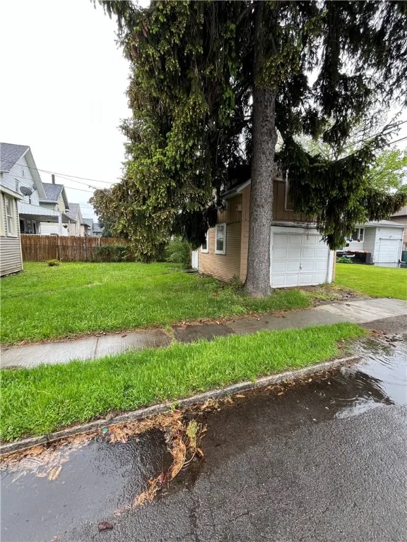 87 Sunset Street, Rochester, New York 14606, Rochester, New York 14606, 3 Bedrooms Bedrooms, 5 Rooms Rooms,1 BathroomBathrooms,Residential,For Sale,87 Sunset Street, Rochester, New York 14606,0,R1633194