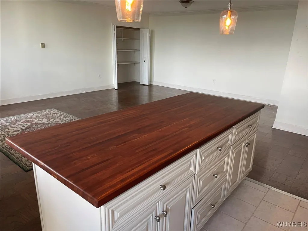 151 Buffalo Avenue 802, Niagara Falls, New York 14, Niagara Falls, New York 14303, 2 Bedrooms Bedrooms, 4 Rooms Rooms,2 BathroomsBathrooms,Residential Lease,For Rent,151 Buffalo Avenue 802, Niagara Falls, New York 14,B1633568