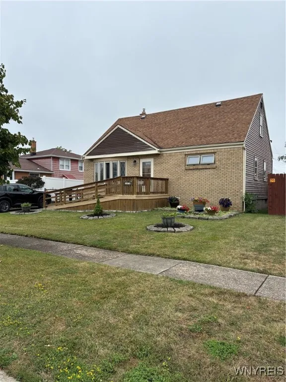 212 Santin Drive, Cheektowaga, New York 14225, Cheektowaga, New York 14225, 4 Bedrooms Bedrooms, 10 Rooms Rooms,1 BathroomBathrooms,Residential,For Sale,212 Santin Drive, Cheektowaga, New York 14225,0,B1633453