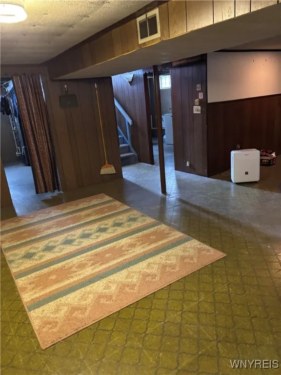 212 Santin Drive, Cheektowaga, New York 14225, Cheektowaga, New York 14225, 4 Bedrooms Bedrooms, 10 Rooms Rooms,1 BathroomBathrooms,Residential,For Sale,212 Santin Drive, Cheektowaga, New York 14225,0,B1633453