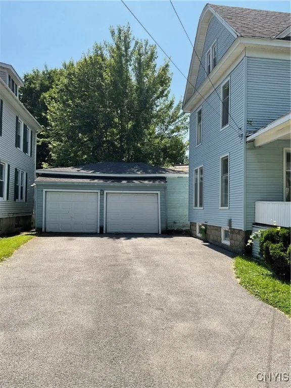 700 Nellis Avenue East, Watertown City, New York 1, Watertown City, New York 13601, 2 Bedrooms Bedrooms, 6 Rooms Rooms,1 BathroomBathrooms,Residential Lease,For Rent,700 Nellis Avenue East, Watertown City, New York 1,0,S1632896