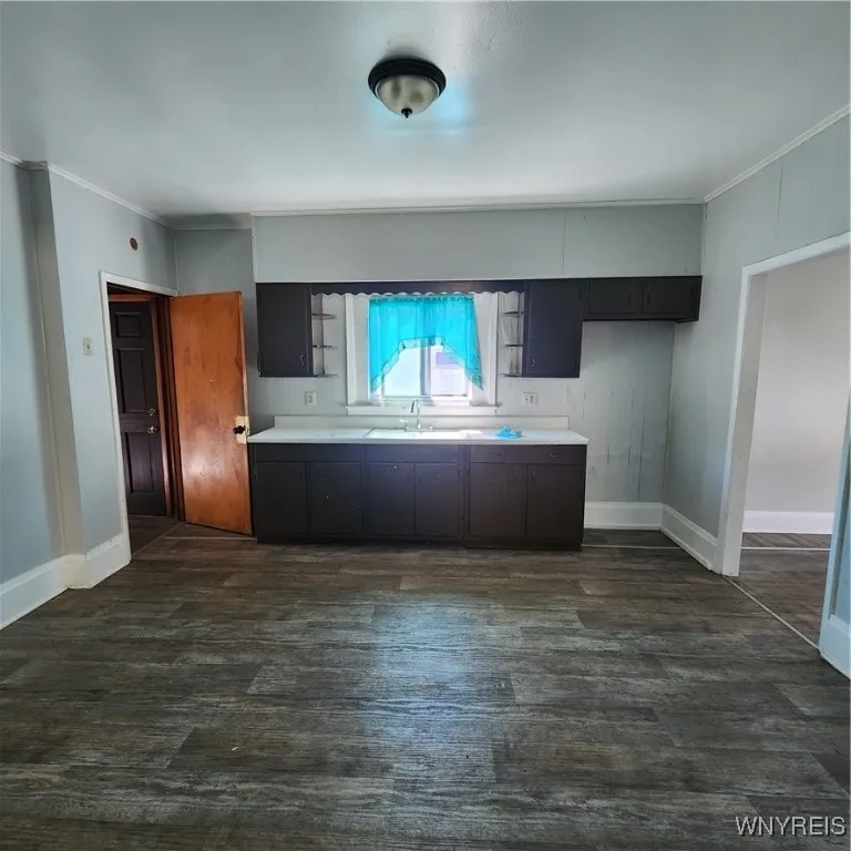 111 Roberts Avenue, Buffalo, New York 14206, Buffalo, New York 14206, 5 Bedrooms Bedrooms, ,2 BathroomsBathrooms,Residential,For Sale,111 Roberts Avenue, Buffalo, New York 14206,B1633587