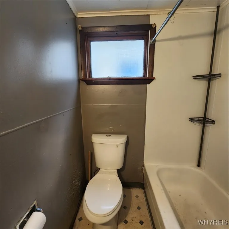 111 Roberts Avenue, Buffalo, New York 14206, Buffalo, New York 14206, 5 Bedrooms Bedrooms, ,2 BathroomsBathrooms,Residential,For Sale,111 Roberts Avenue, Buffalo, New York 14206,0,B1633587