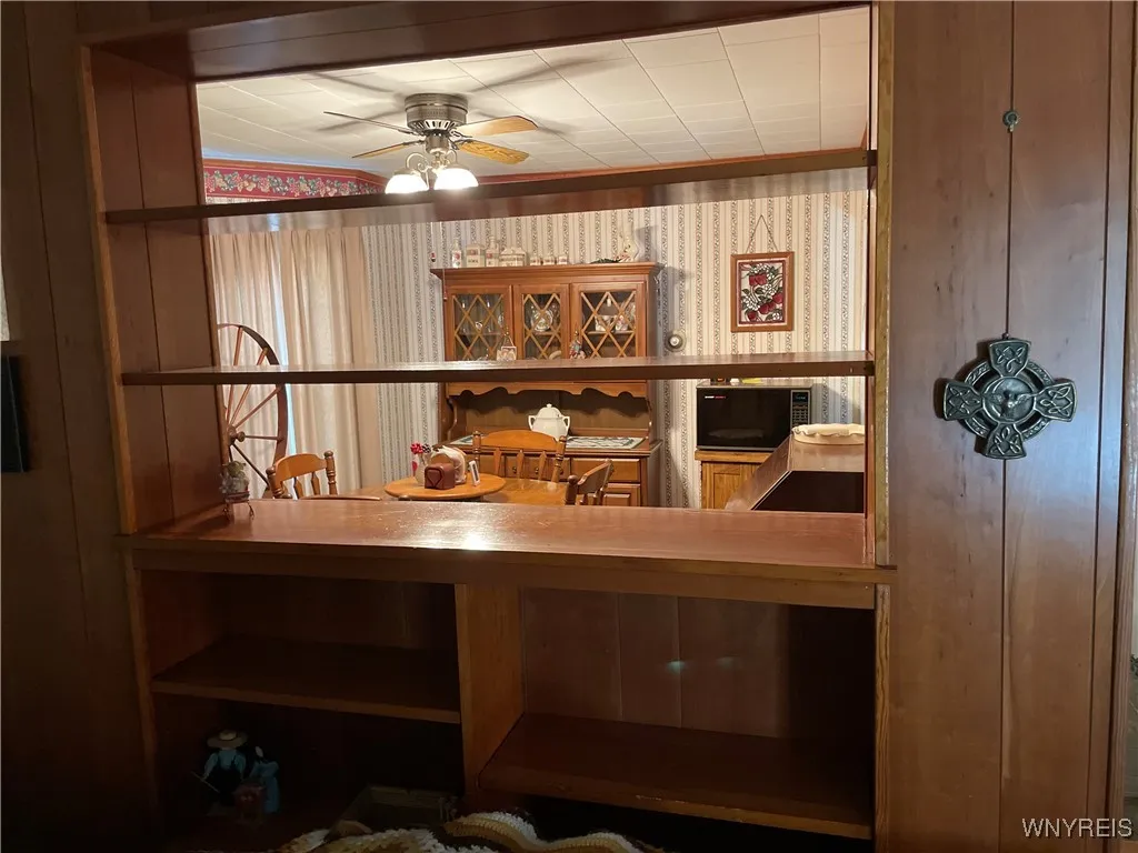 1571 Clinton, Newfane, New York 14126, Newfane, New York 14126, 3 Bedrooms Bedrooms, 8 Rooms Rooms,2 BathroomsBathrooms,Residential,For Sale,1571 Clinton, Newfane, New York 14126,0,B1631709
