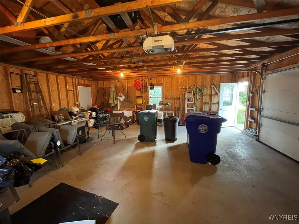 1571 Clinton, Newfane, New York 14126, Newfane, New York 14126, 3 Bedrooms Bedrooms, 8 Rooms Rooms,2 BathroomsBathrooms,Residential,For Sale,1571 Clinton, Newfane, New York 14126,0,B1631709