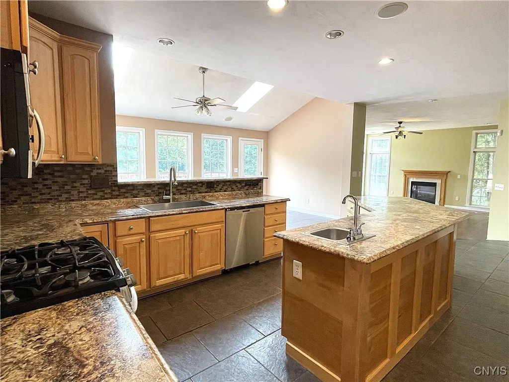 7638 Haylage Circle, Lysander, New York 13027, Lysander, New York 13027, 5 Bedrooms Bedrooms, 18 Rooms Rooms,4 BathroomsBathrooms,Residential,For Sale,7638 Haylage Circle, Lysander, New York 13027,0,S1633546