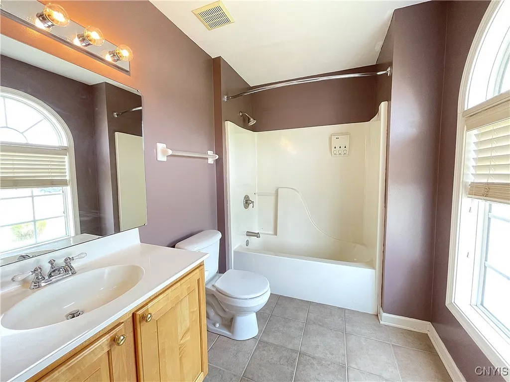 7638 Haylage Circle, Lysander, New York 13027, Lysander, New York 13027, 5 Bedrooms Bedrooms, 18 Rooms Rooms,4 BathroomsBathrooms,Residential,For Sale,7638 Haylage Circle, Lysander, New York 13027,0,S1633546