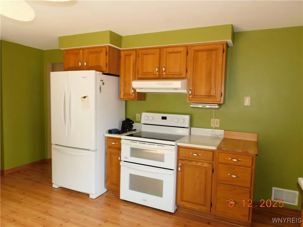 4174 Victorian Drive, Hamburg, New York 14075, Hamburg, New York 14075, 3 Bedrooms Bedrooms, 5 Rooms Rooms,1 BathroomBathrooms,Residential,For Sale,4174 Victorian Drive, Hamburg, New York 14075,B1633585