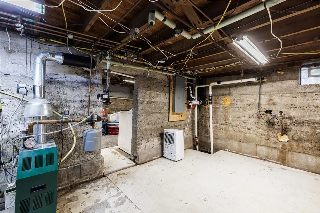 15 Chambers St, Ogden, New York 14559, Ogden, New York 14559, 3 Bedrooms Bedrooms, 8 Rooms Rooms,1 BathroomBathrooms,Residential,For Sale,15 Chambers St, Ogden, New York 14559,0,R1633104