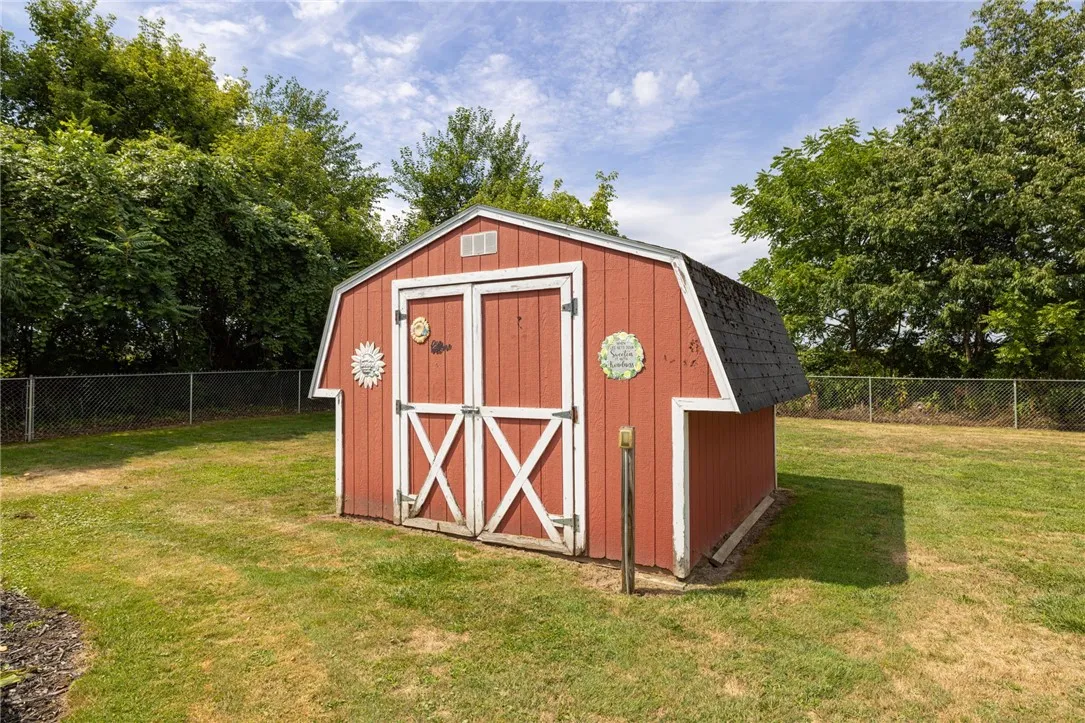 15 Chambers St, Ogden, New York 14559, Ogden, New York 14559, 3 Bedrooms Bedrooms, 8 Rooms Rooms,1 BathroomBathrooms,Residential,For Sale,15 Chambers St, Ogden, New York 14559,0,R1633104