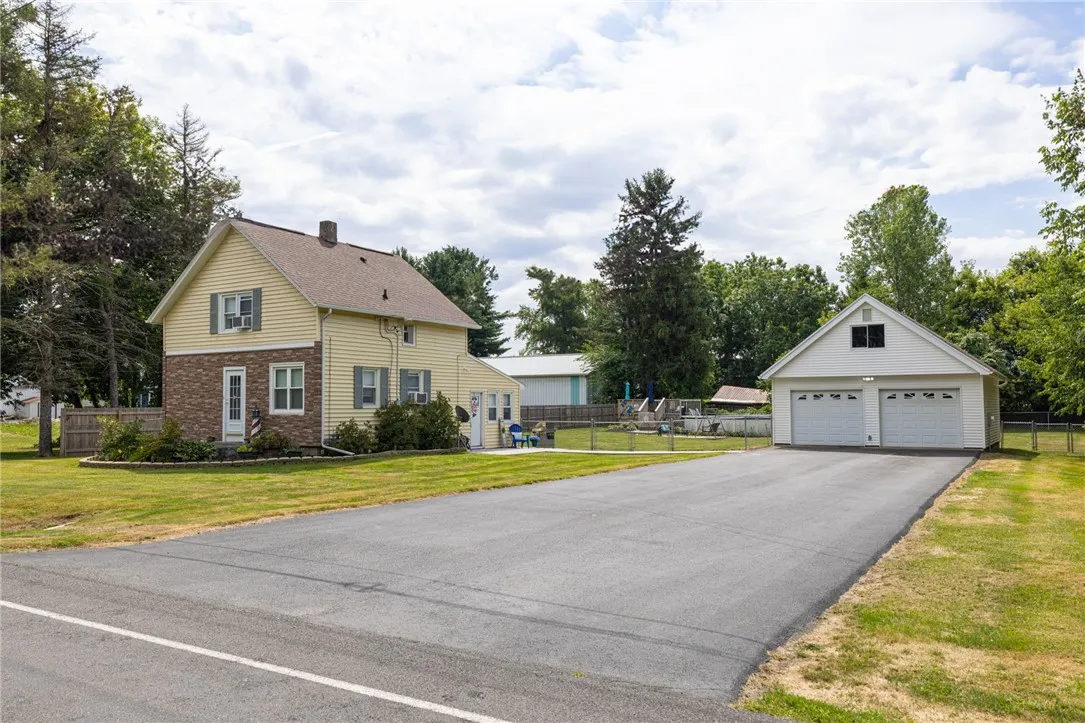 15 Chambers St, Ogden, New York 14559, Ogden, New York 14559, 3 Bedrooms Bedrooms, 8 Rooms Rooms,1 BathroomBathrooms,Residential,For Sale,15 Chambers St, Ogden, New York 14559,0,R1633104