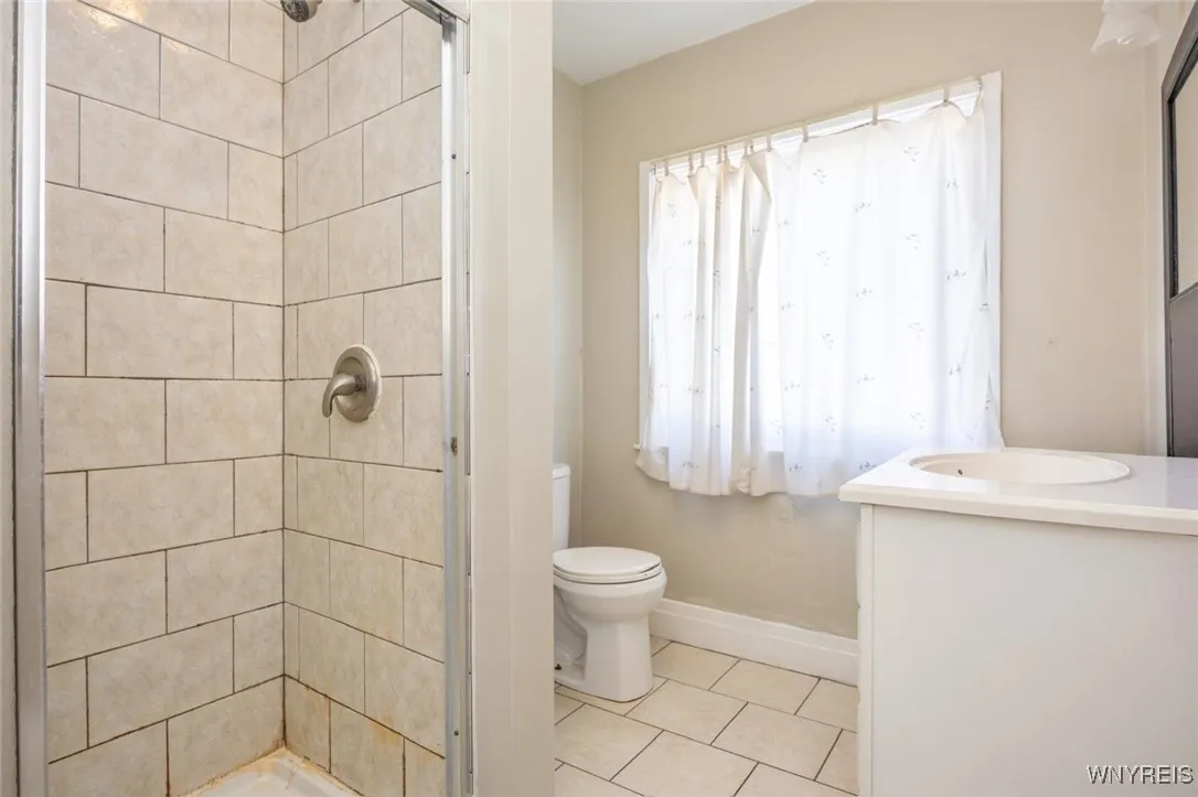 179 Callodine Avenue, Amherst, New York 14226, Amherst, New York 14226, 9 Bedrooms Bedrooms, ,4 BathroomsBathrooms,Residential,For Sale,179 Callodine Avenue, Amherst, New York 14226,B1633141