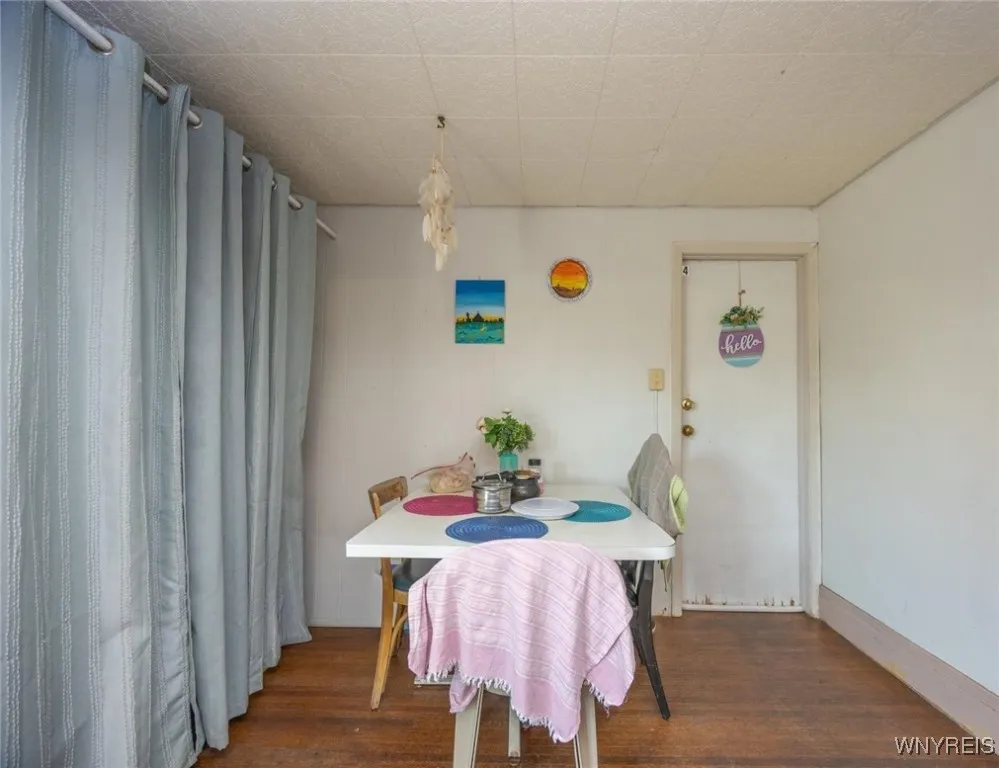 179 Callodine Avenue, Amherst, New York 14226, Amherst, New York 14226, 9 Bedrooms Bedrooms, ,4 BathroomsBathrooms,Residential,For Sale,179 Callodine Avenue, Amherst, New York 14226,B1633141