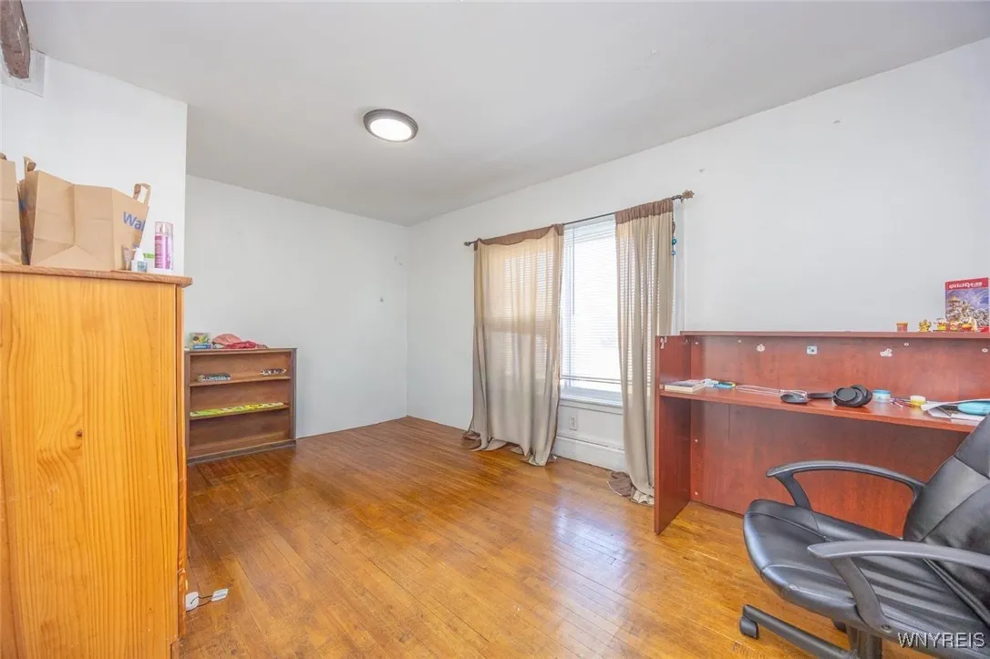 179 Callodine Avenue, Amherst, New York 14226, Amherst, New York 14226, 9 Bedrooms Bedrooms, ,4 BathroomsBathrooms,Residential,For Sale,179 Callodine Avenue, Amherst, New York 14226,B1633141