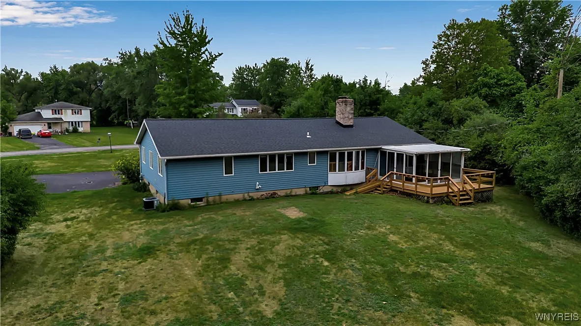 6810 Tuscany Lane, Clarence, New York 14051, Clarence, New York 14051, 4 Bedrooms Bedrooms, 7 Rooms Rooms,2 BathroomsBathrooms,Residential,For Sale,6810 Tuscany Lane, Clarence, New York 14051,B1631660